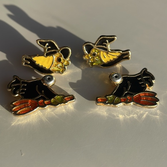 Dimensional Witch Earrings - Picture 3 of 6